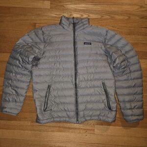 Patagonia Men's Light Gray Puffer Jacket